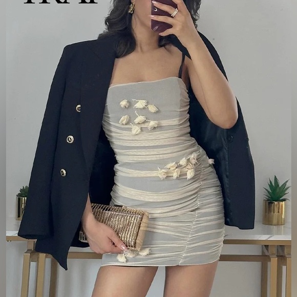 Zara NWT flower appliqué ruched mesh tulle spaghetti strap mini dress - Picture 6 of 9